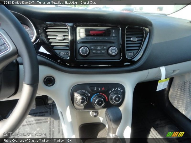 Tungsten Metallic / Black/Light Diesel Gray 2013 Dodge Dart SXT