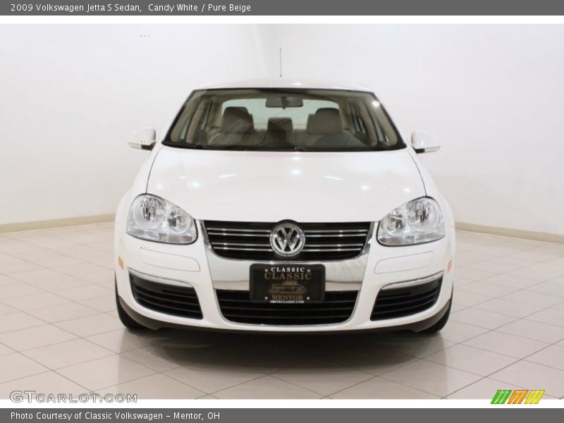 Candy White / Pure Beige 2009 Volkswagen Jetta S Sedan