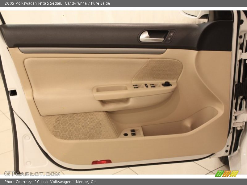 Candy White / Pure Beige 2009 Volkswagen Jetta S Sedan