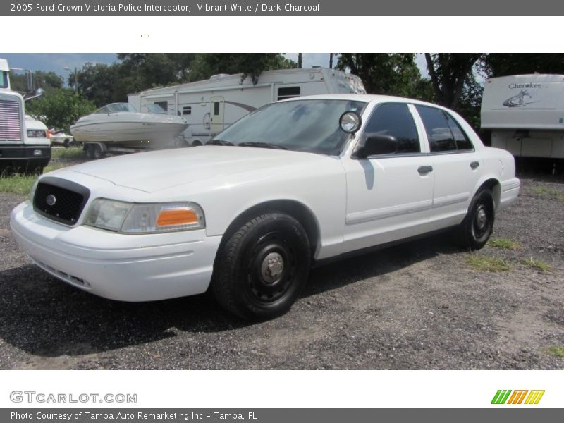 Front 3/4 View of 2005 Crown Victoria Police Interceptor