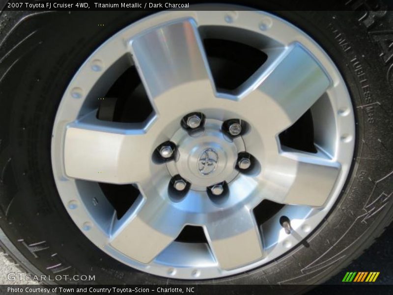 Titanium Metallic / Dark Charcoal 2007 Toyota FJ Cruiser 4WD