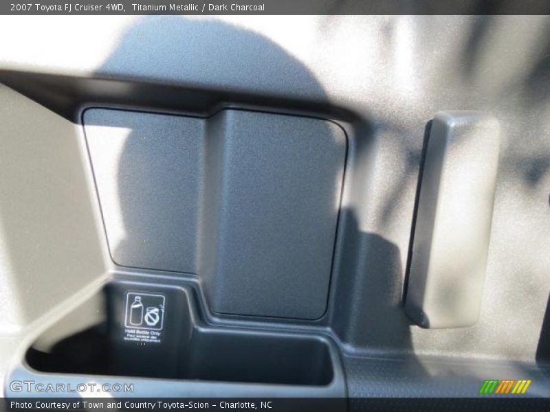 Titanium Metallic / Dark Charcoal 2007 Toyota FJ Cruiser 4WD
