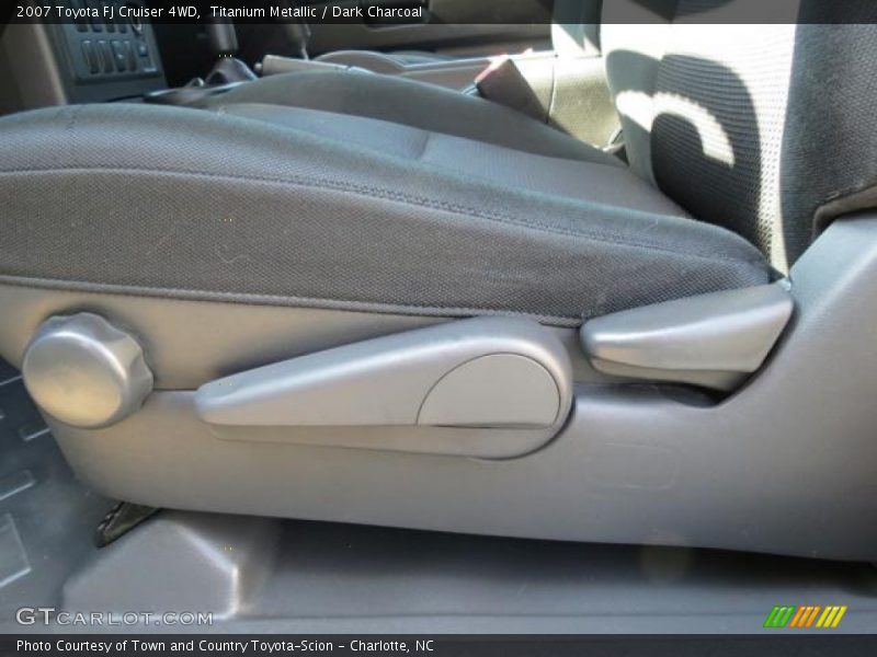 Titanium Metallic / Dark Charcoal 2007 Toyota FJ Cruiser 4WD