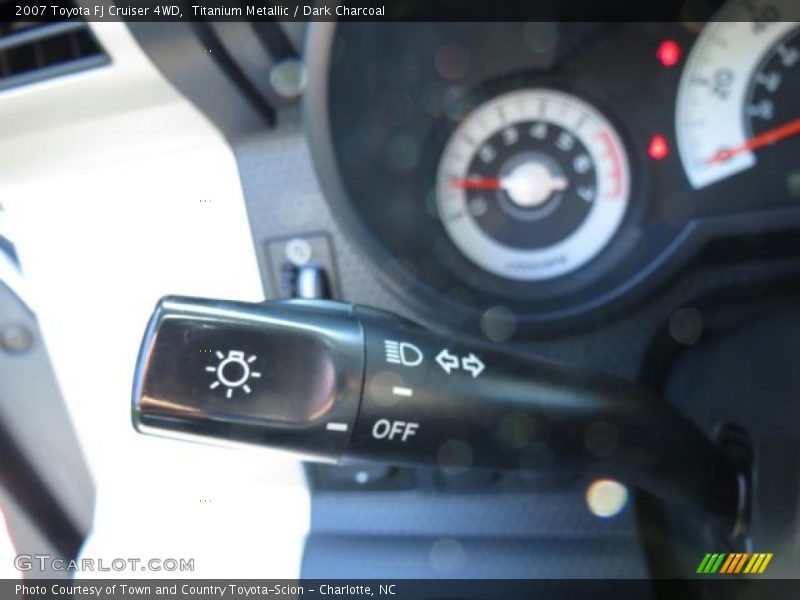 Titanium Metallic / Dark Charcoal 2007 Toyota FJ Cruiser 4WD