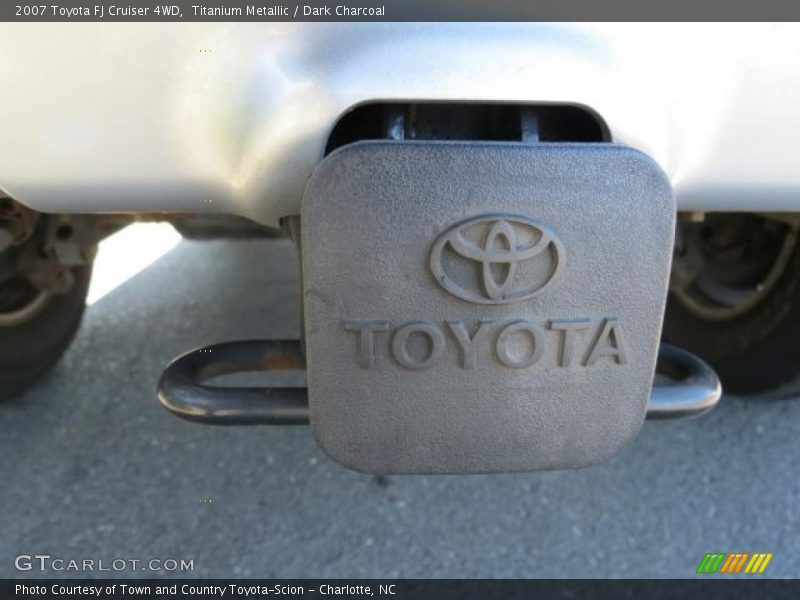 Titanium Metallic / Dark Charcoal 2007 Toyota FJ Cruiser 4WD