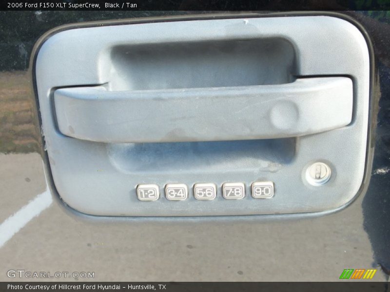 Black / Tan 2006 Ford F150 XLT SuperCrew