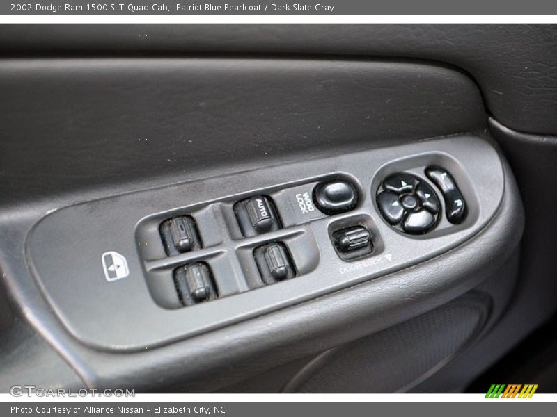 Patriot Blue Pearlcoat / Dark Slate Gray 2002 Dodge Ram 1500 SLT Quad Cab