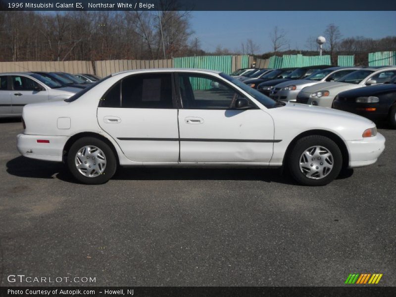 Northstar White / Beige 1996 Mitsubishi Galant ES