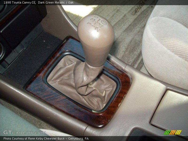 Dark Green Metallic / Oak 1998 Toyota Camry CE