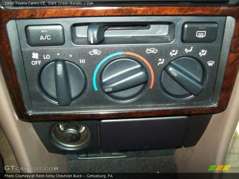 Dark Green Metallic / Oak 1998 Toyota Camry CE