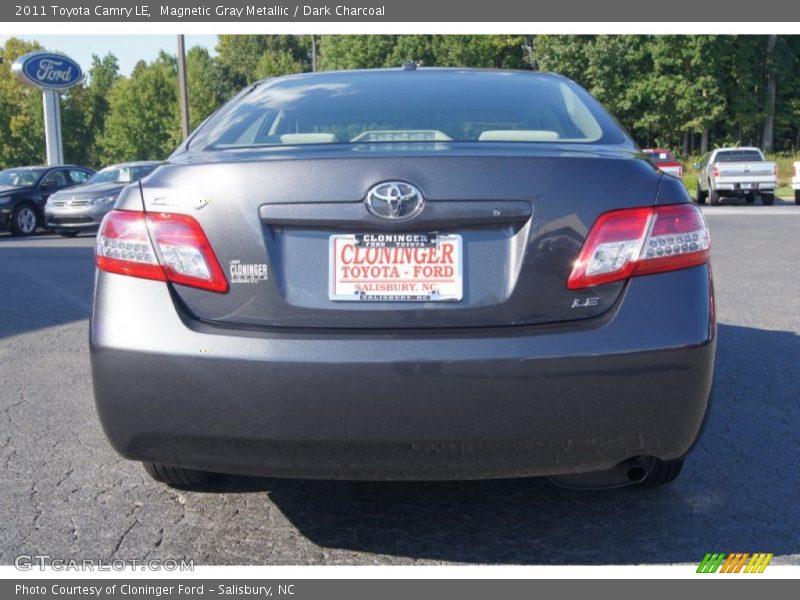 Magnetic Gray Metallic / Dark Charcoal 2011 Toyota Camry LE