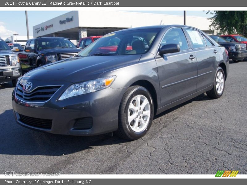 Magnetic Gray Metallic / Dark Charcoal 2011 Toyota Camry LE