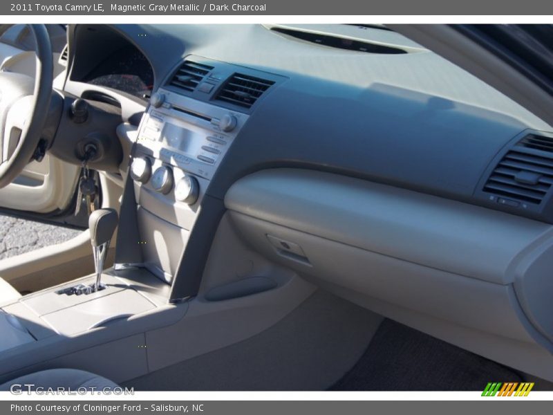 Magnetic Gray Metallic / Dark Charcoal 2011 Toyota Camry LE