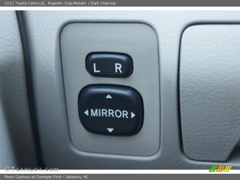 Magnetic Gray Metallic / Dark Charcoal 2011 Toyota Camry LE