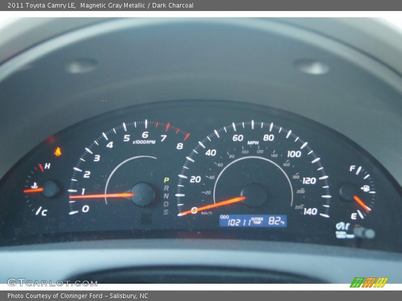 Magnetic Gray Metallic / Dark Charcoal 2011 Toyota Camry LE
