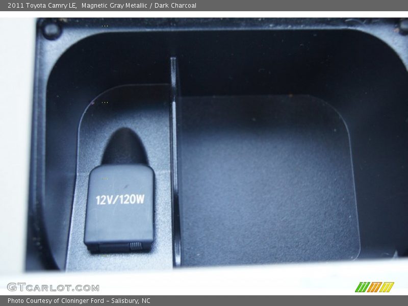 Magnetic Gray Metallic / Dark Charcoal 2011 Toyota Camry LE