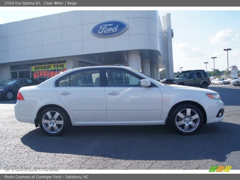 Clear White / Beige 2009 Kia Optima EX