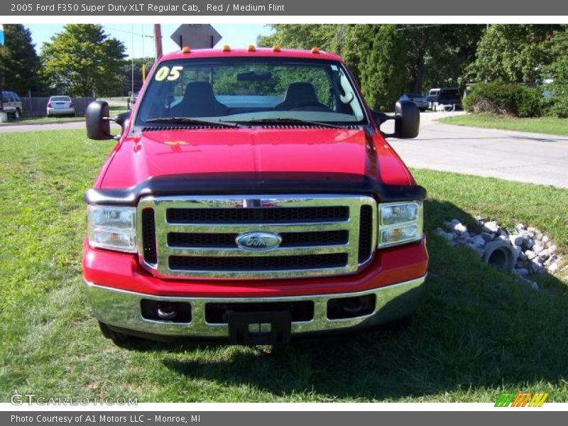 Red / Medium Flint 2005 Ford F350 Super Duty XLT Regular Cab
