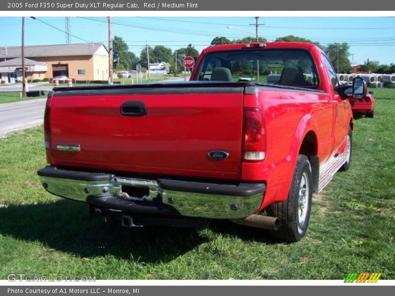 Red / Medium Flint 2005 Ford F350 Super Duty XLT Regular Cab