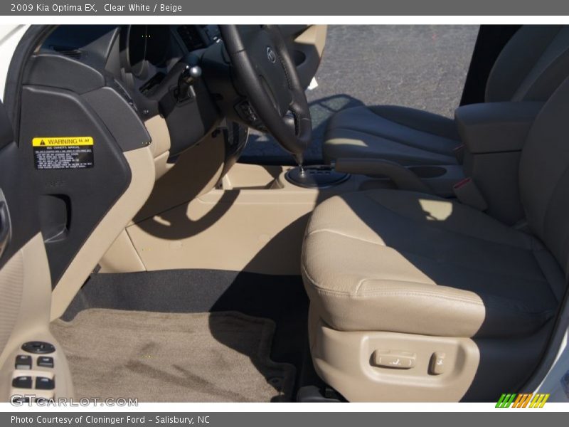 Clear White / Beige 2009 Kia Optima EX