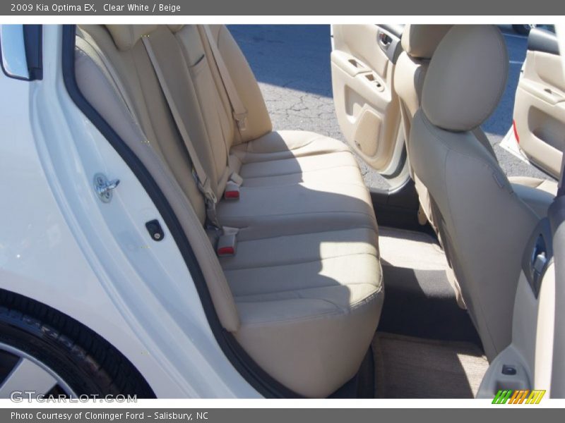 Clear White / Beige 2009 Kia Optima EX