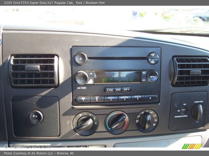 Red / Medium Flint 2005 Ford F350 Super Duty XLT Regular Cab