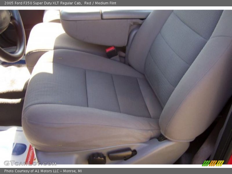 Red / Medium Flint 2005 Ford F350 Super Duty XLT Regular Cab