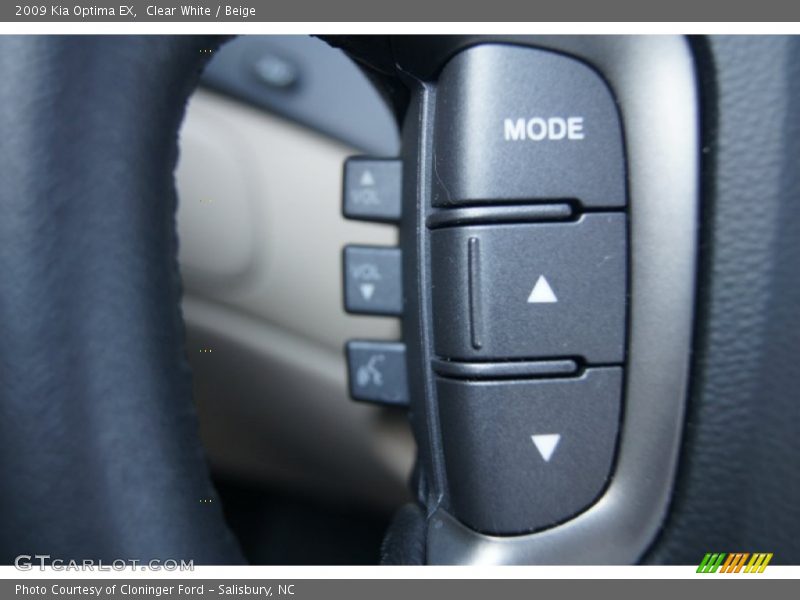 Clear White / Beige 2009 Kia Optima EX
