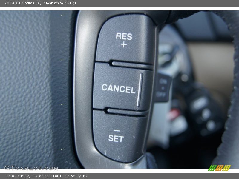 Clear White / Beige 2009 Kia Optima EX