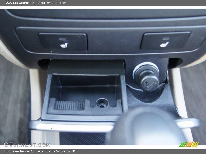 Clear White / Beige 2009 Kia Optima EX
