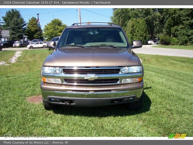 Sandalwood Metallic / Tan/Neutral 2004 Chevrolet Suburban 1500 LT 4x4