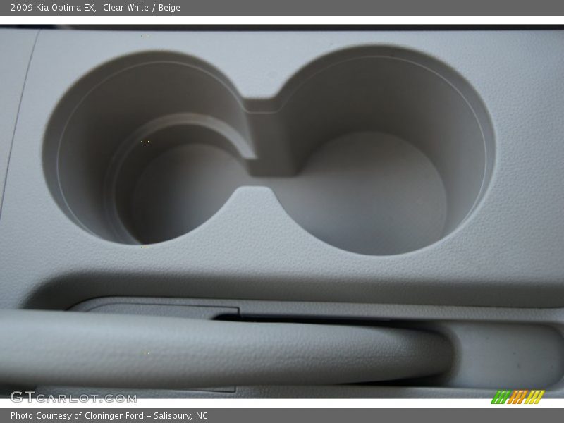 Clear White / Beige 2009 Kia Optima EX