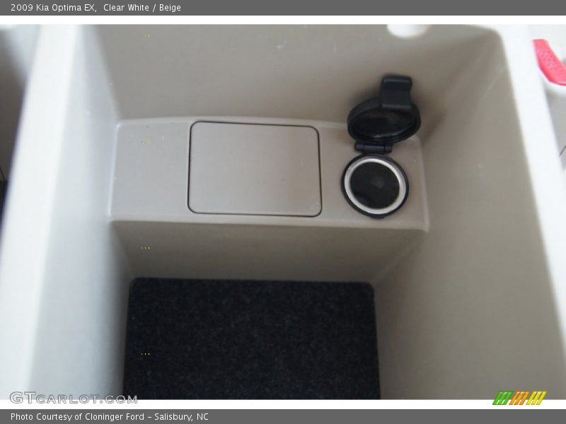 Clear White / Beige 2009 Kia Optima EX