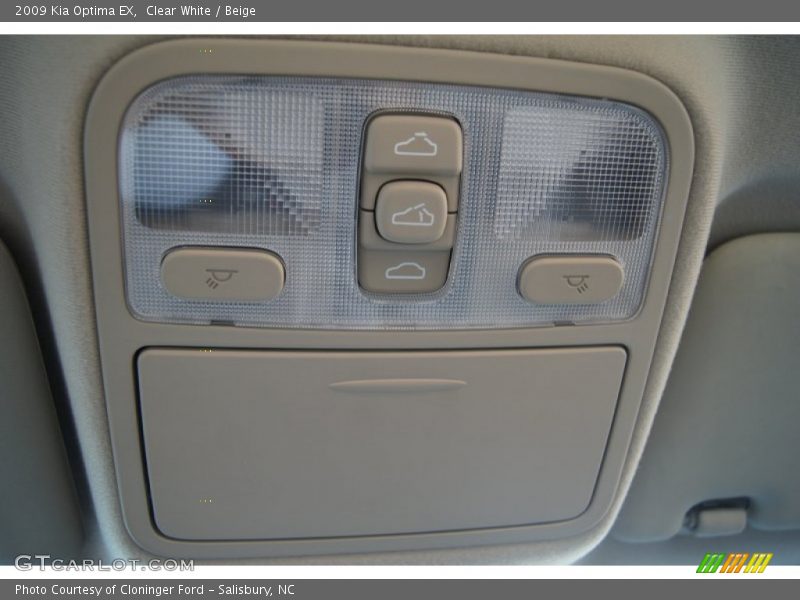 Clear White / Beige 2009 Kia Optima EX