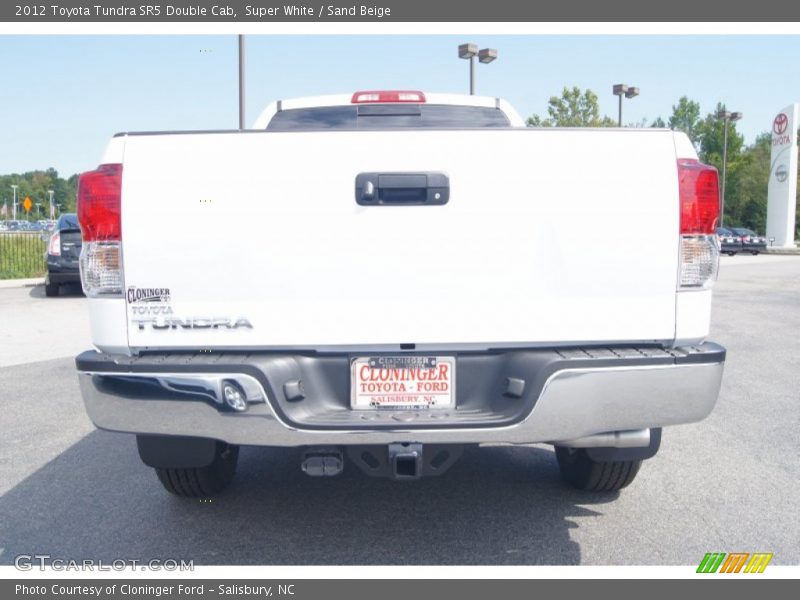 Super White / Sand Beige 2012 Toyota Tundra SR5 Double Cab