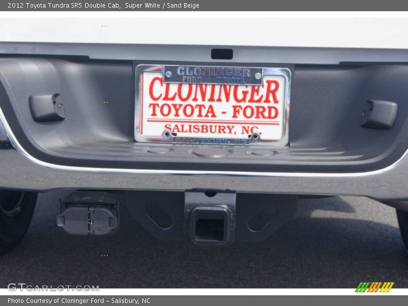 Super White / Sand Beige 2012 Toyota Tundra SR5 Double Cab