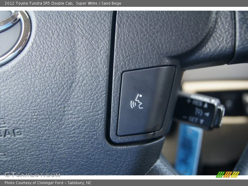 Super White / Sand Beige 2012 Toyota Tundra SR5 Double Cab