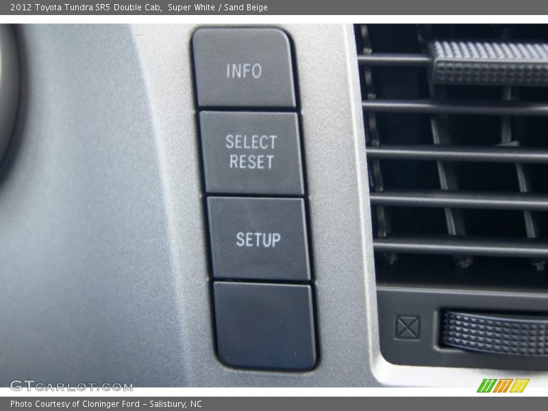 Super White / Sand Beige 2012 Toyota Tundra SR5 Double Cab