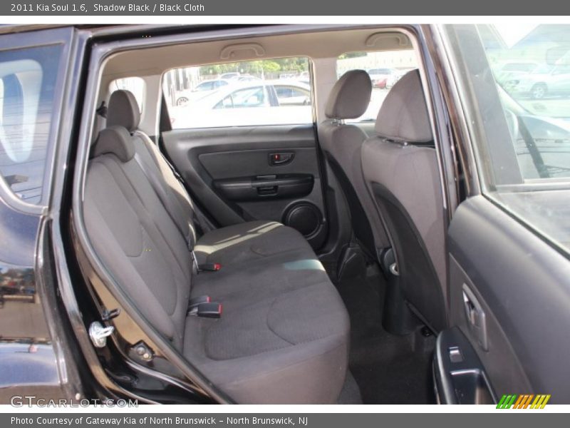 Shadow Black / Black Cloth 2011 Kia Soul 1.6