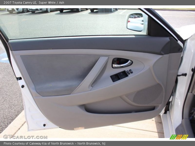Super White / Ash 2007 Toyota Camry LE