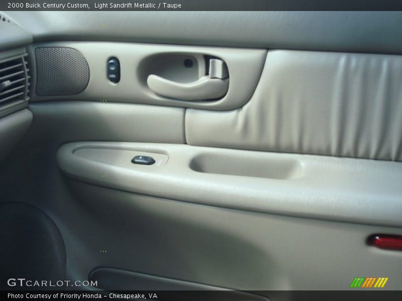 Light Sandrift Metallic / Taupe 2000 Buick Century Custom