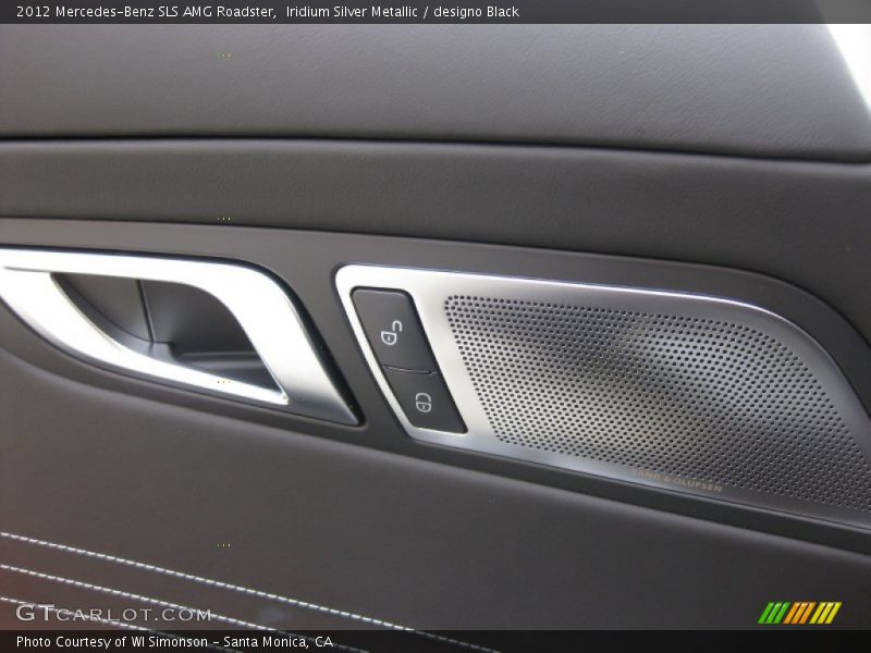Controls of 2012 SLS AMG Roadster