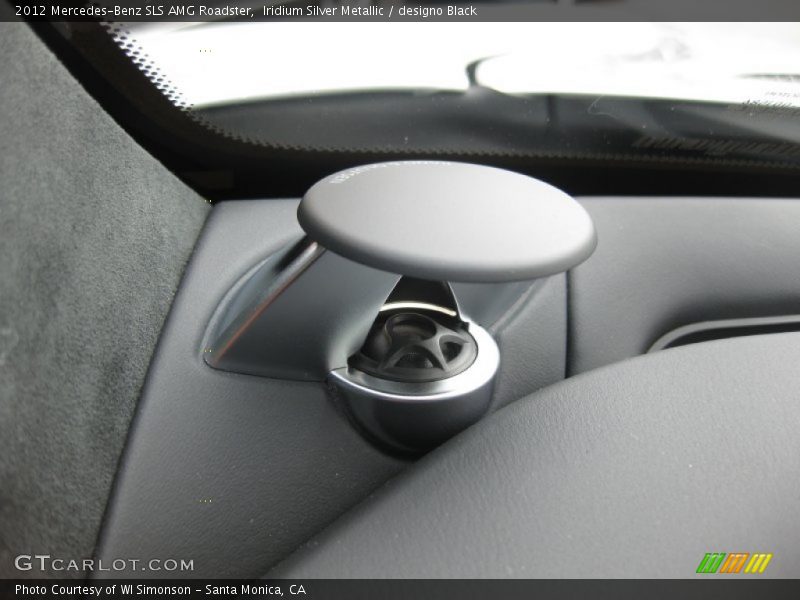 Controls of 2012 SLS AMG Roadster