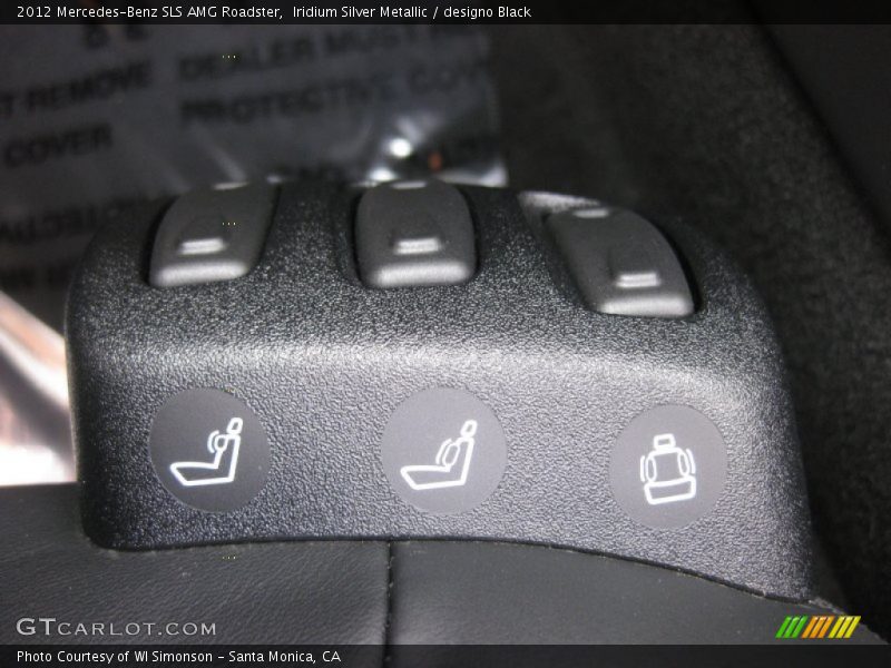 Controls of 2012 SLS AMG Roadster