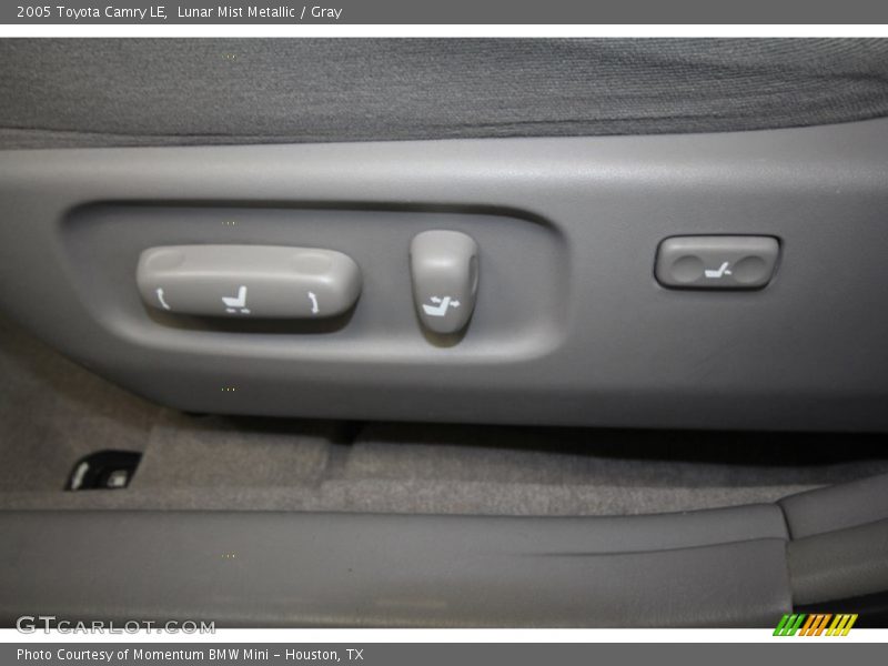Lunar Mist Metallic / Gray 2005 Toyota Camry LE