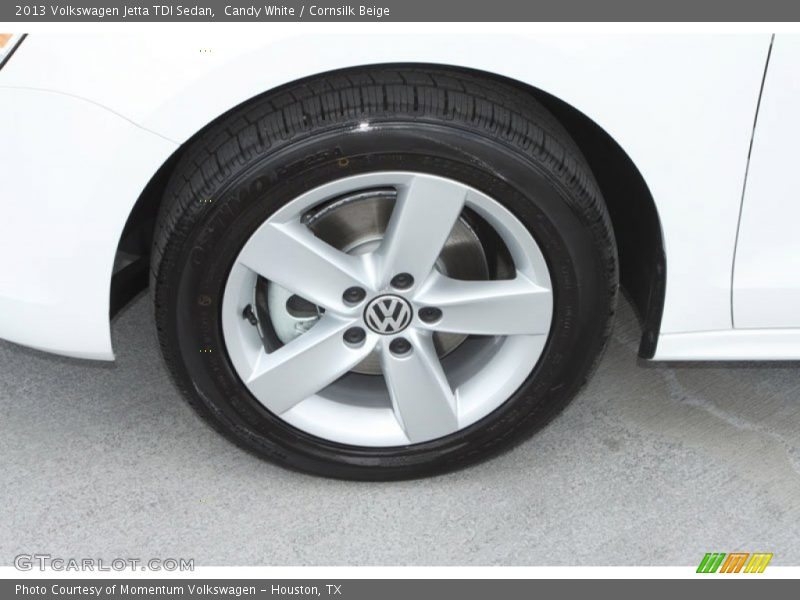 Candy White / Cornsilk Beige 2013 Volkswagen Jetta TDI Sedan