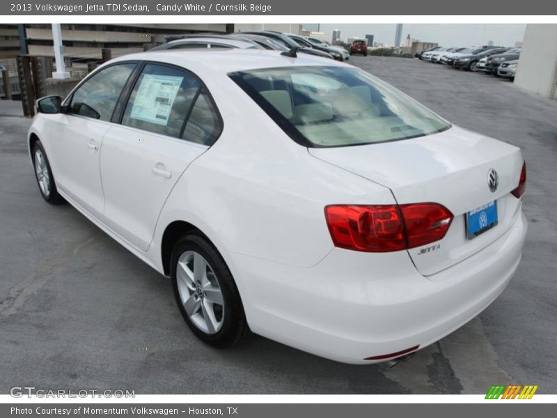 Candy White / Cornsilk Beige 2013 Volkswagen Jetta TDI Sedan