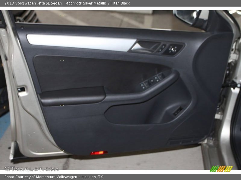 Moonrock Silver Metallic / Titan Black 2013 Volkswagen Jetta SE Sedan