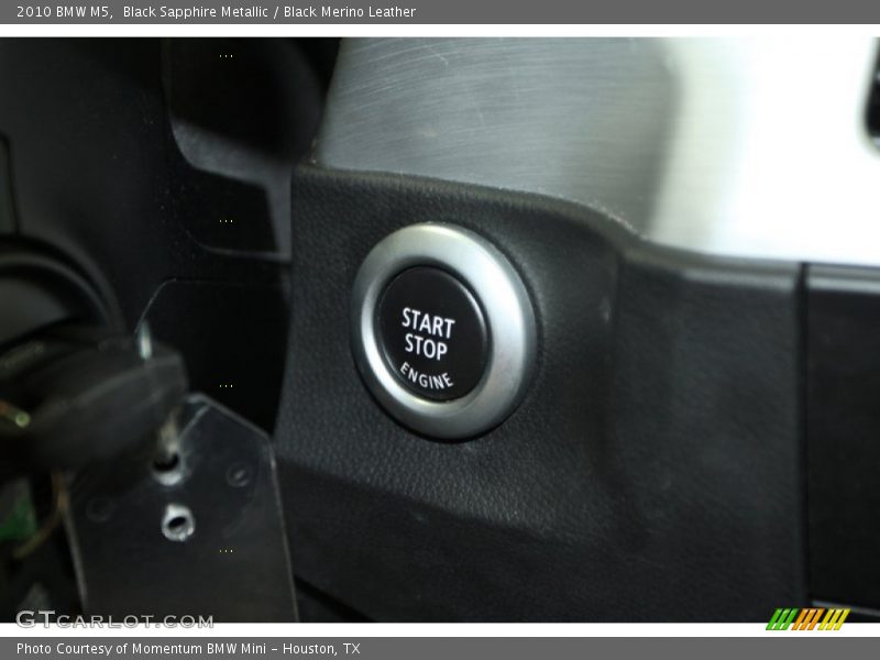 Black Sapphire Metallic / Black Merino Leather 2010 BMW M5