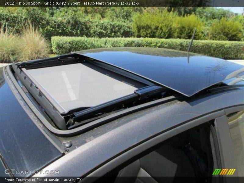 Sunroof of 2012 500 Sport